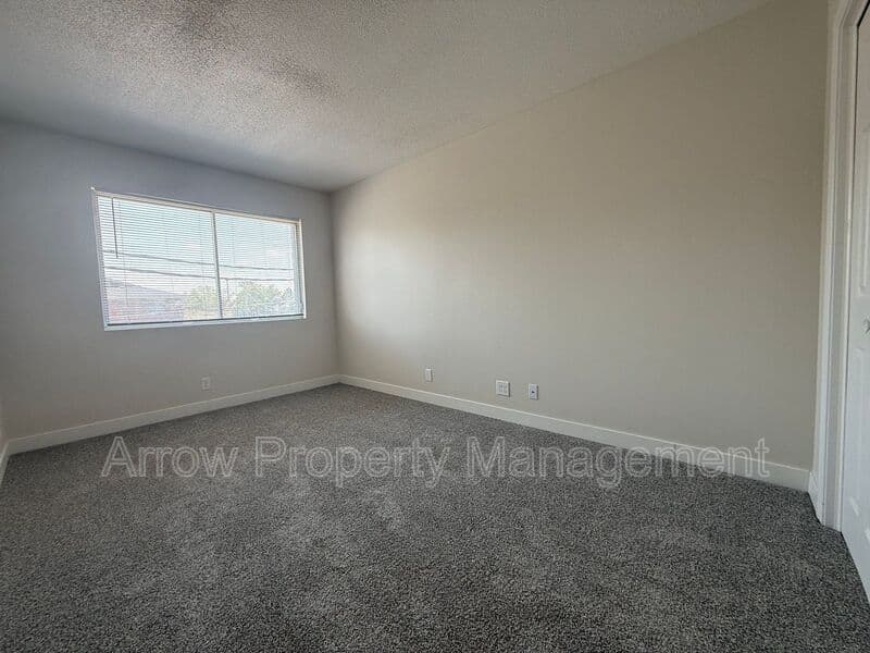 Lincoln Condo: 1315 F Street-11