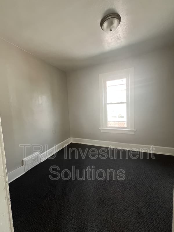 Milwaukee Condo: 2441 North 6th Street