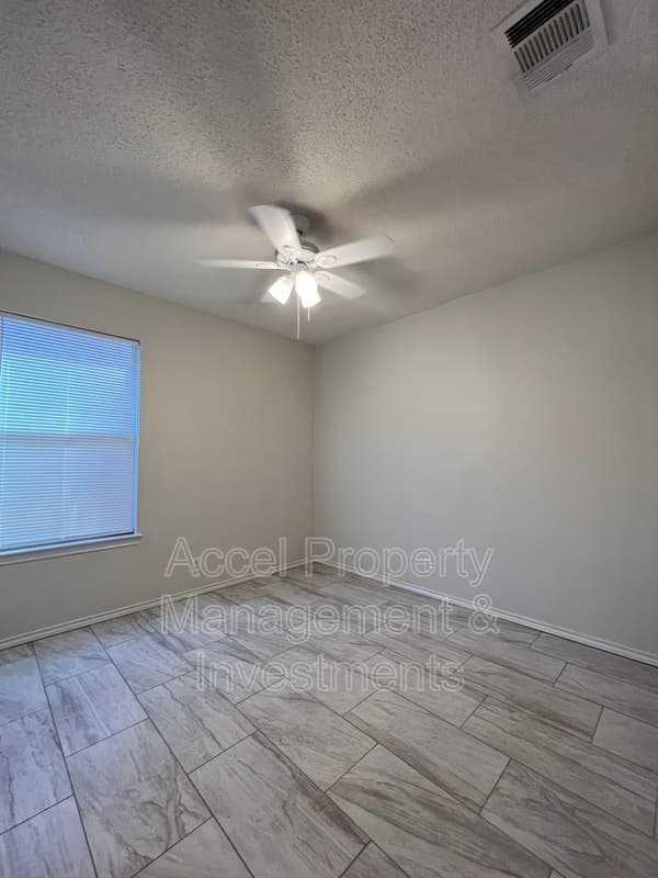 McAllen House: 5408 N. 35th St.