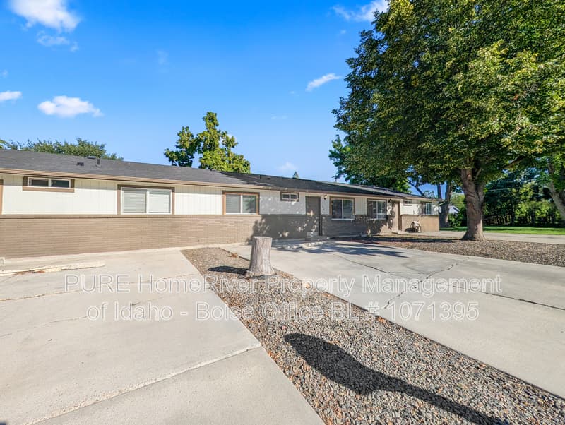 Caldwell Condo: 104 N Homedale Ave