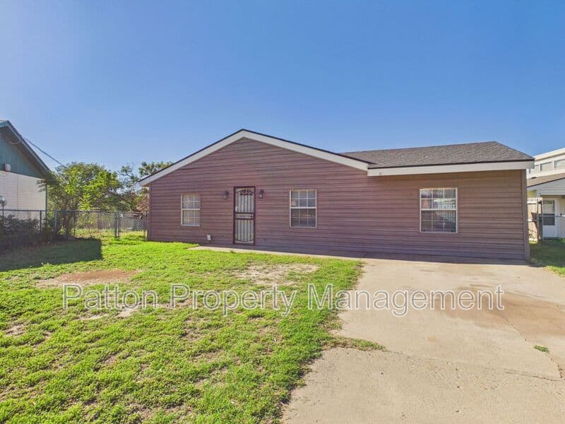 Amarillo House: 1511 North Polk Street