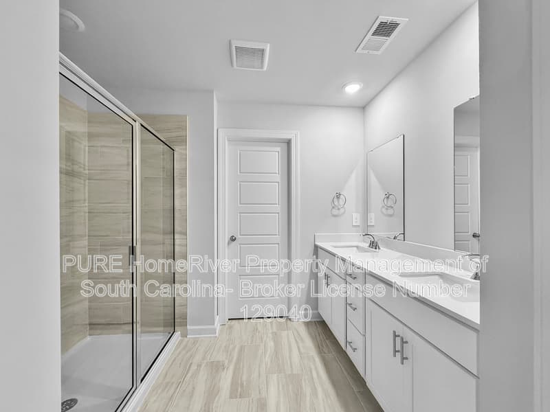 Moore House: 1504 Switchback Cir