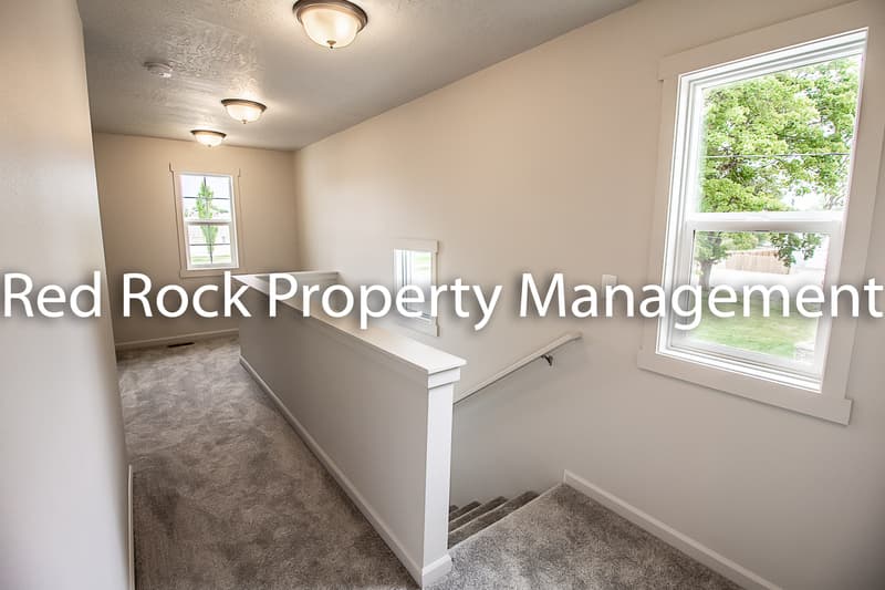 Spokane Valley Condo: 2009 North Flora Road
