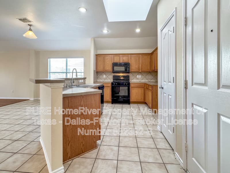 Forney House: 128 Redbud Dr