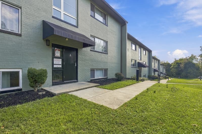Baltimore Apartment: 5001 Midwood Avenue