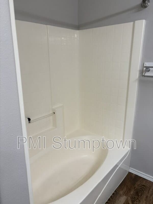 Portland Townhome: 14184 SW Barrows RD