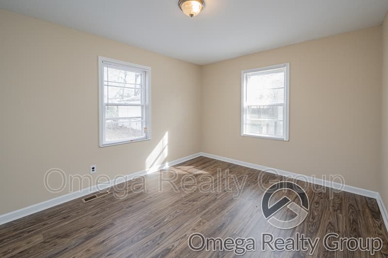 Huntsville House: 3920 Cypress Ave SW
