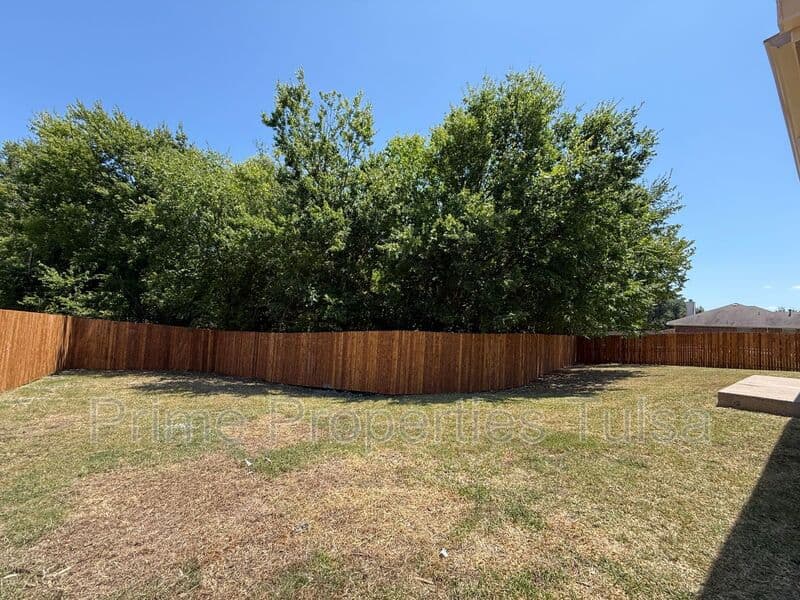 Rockwall House: 2110 Gleaner Drive
