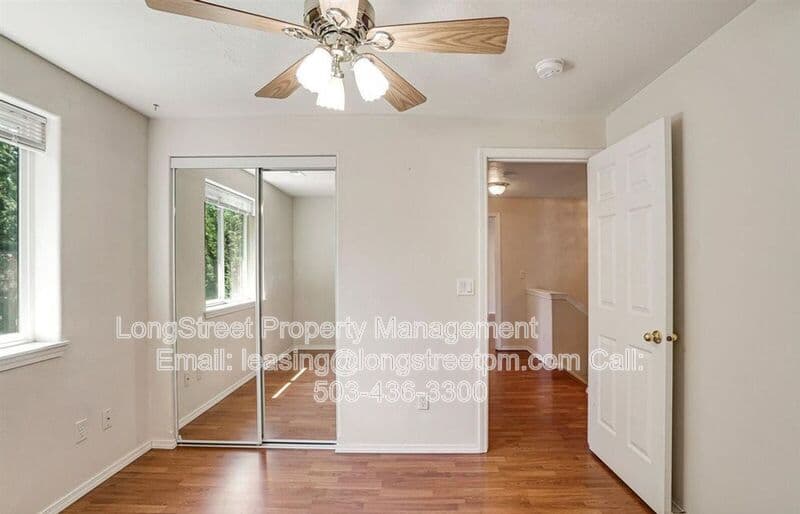 Adair Village House: 332 NE Carmen Pl
