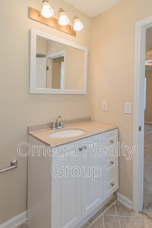 Pinson House: 6450 Kimberly Loop