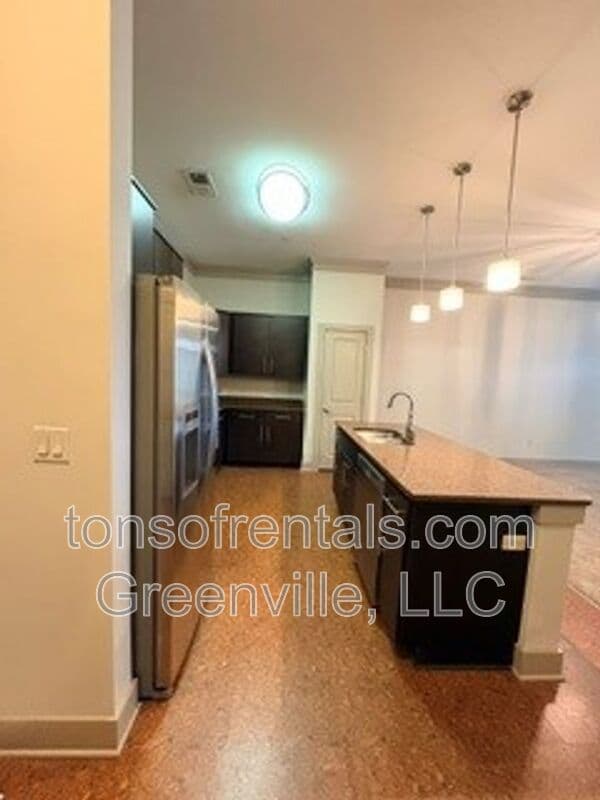 Greenville Condo: 98 E. McBee Ave.