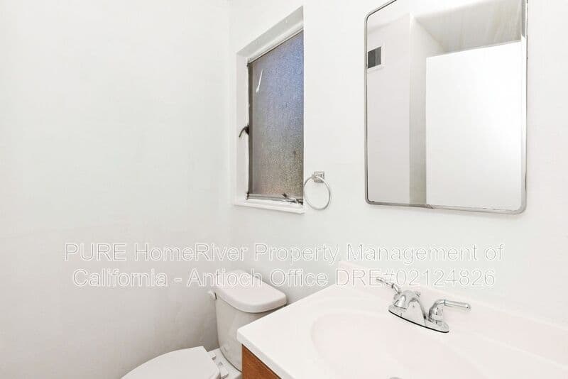 Antioch House: 2809 Bonita Ave