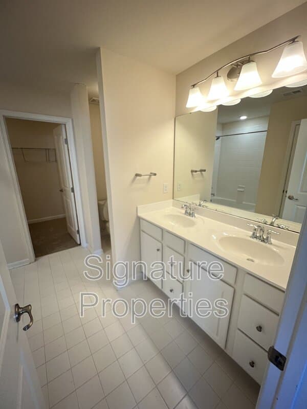Quinton House: 2762 Kimball Ln