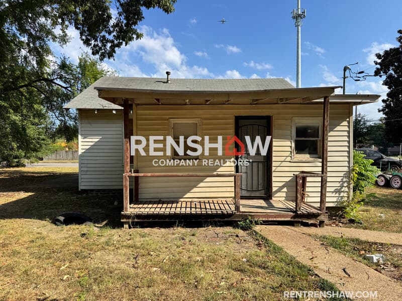 Memphis House: 2105 Clifton Ave