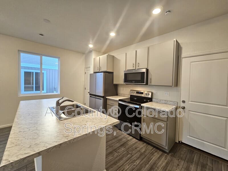 Colorado Springs Townhome: 9256 Lytle Grove