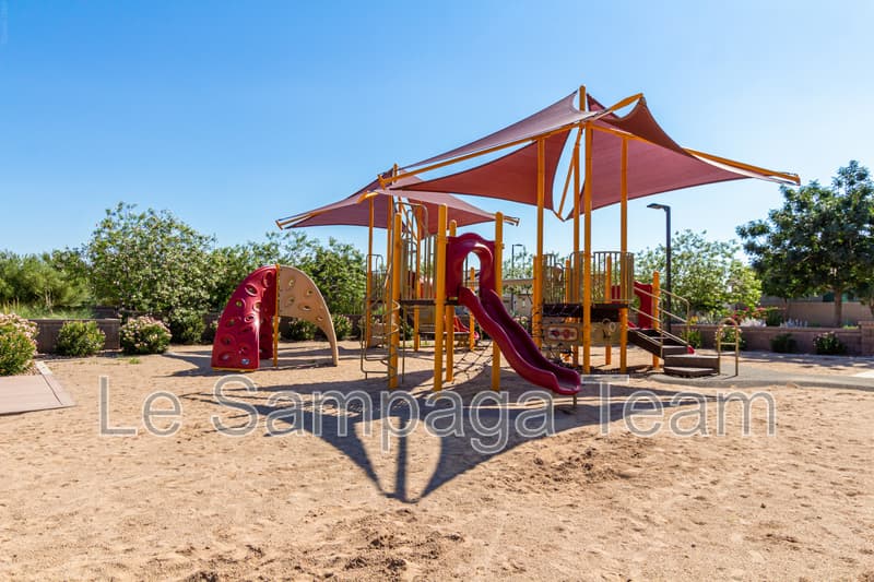 Queen Creek House: 20289 E RAVEN DR