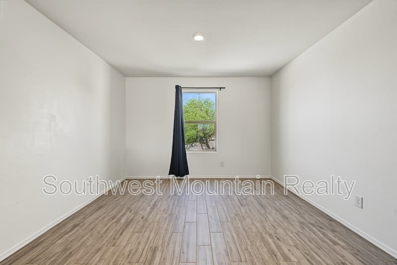 Coolidge House: 1333 W Pima Avenue