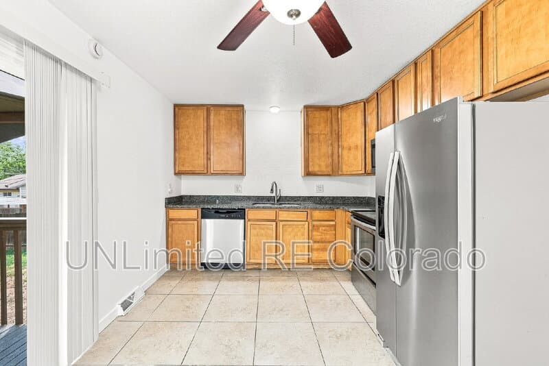 Thornton House: 3668 E 91st Ave