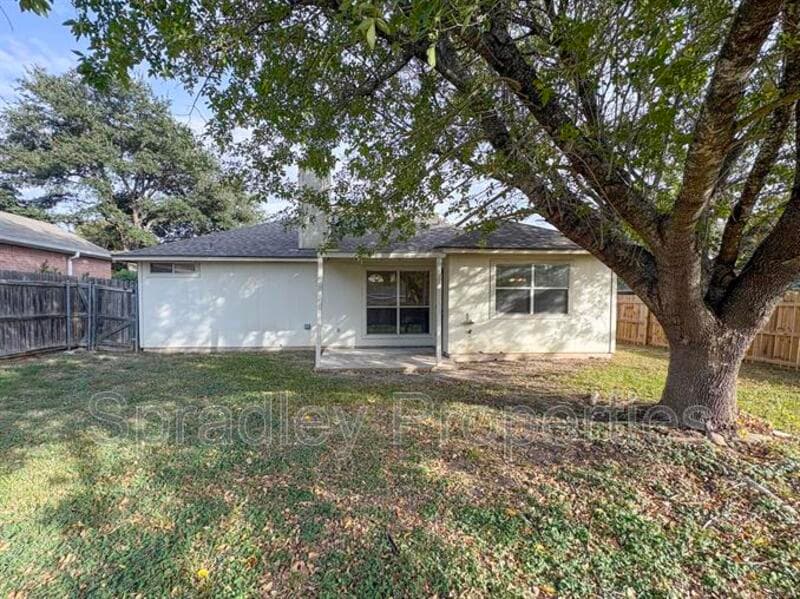 Temple House: 2720 Crestwood Ct