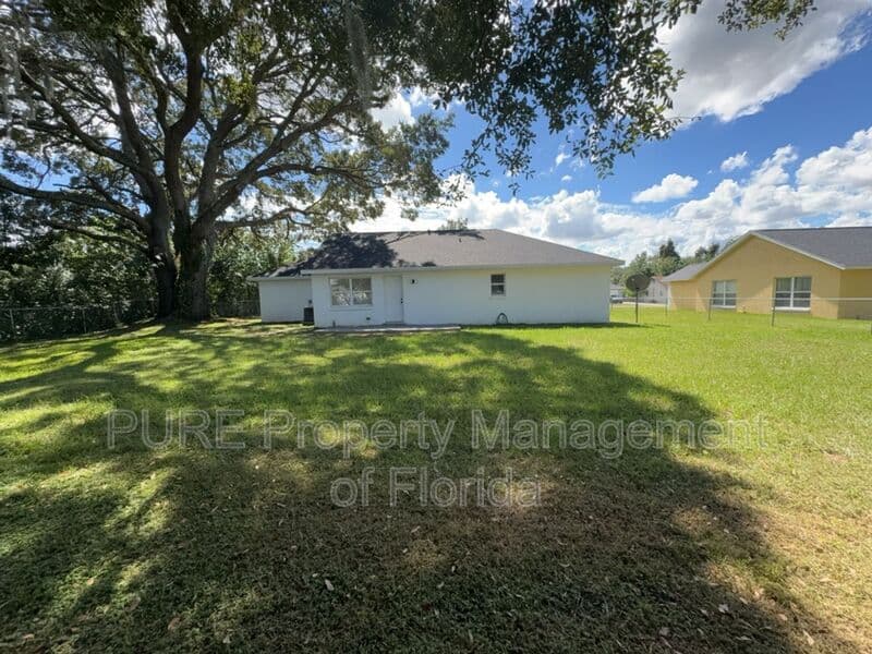 Ocala House: 645 NW 65th St