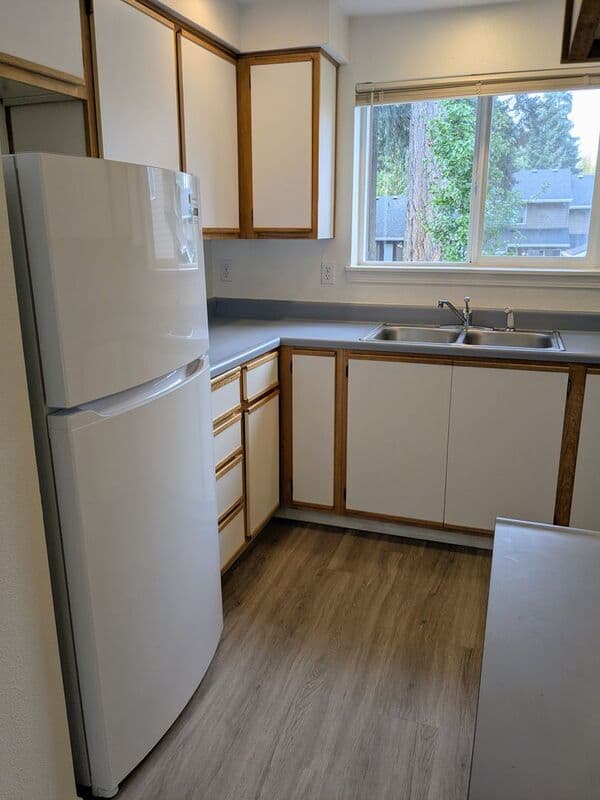 Tualatin Townhome: 17987 SW 115th Ave