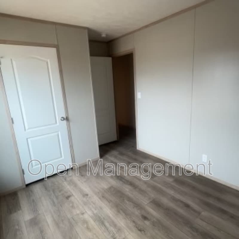 San Angelo House: 3070 Ochoco St