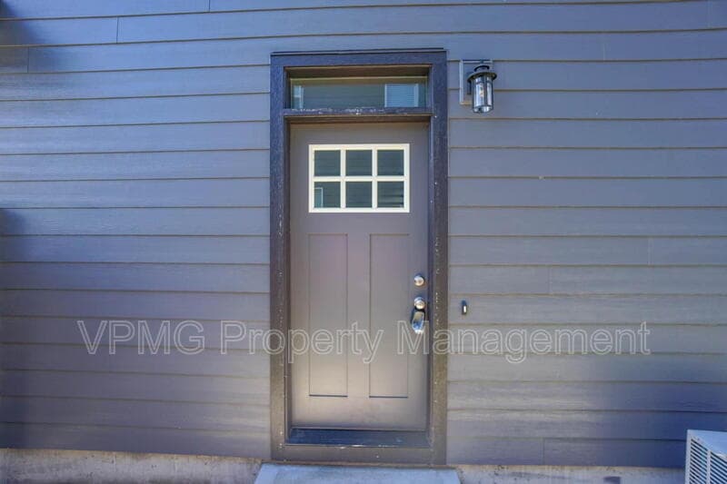 Battle Ground Townhome: 2932 Northwest 16th Street