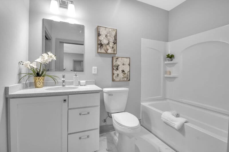 Buffalo Condo: 1021 Lafayette Avenue - Lower