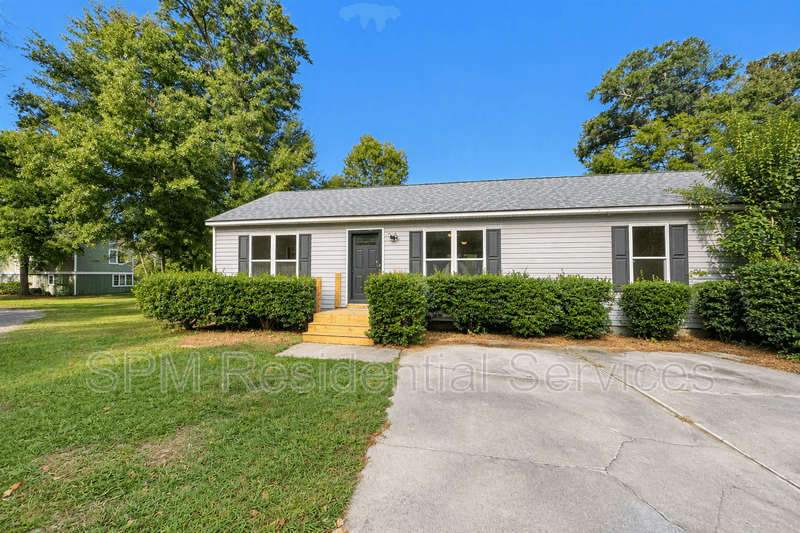 Wilmington House: 133 Rogers Ave.