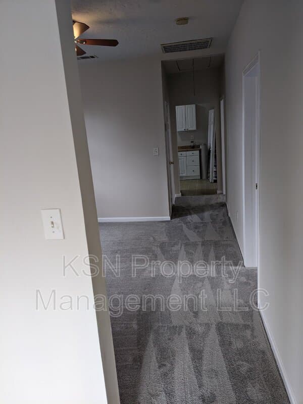 Savannah Condo: 1124 Collins Street