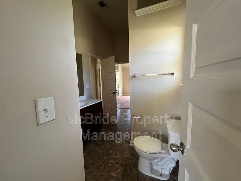 Augusta House: 5334 Bull Street