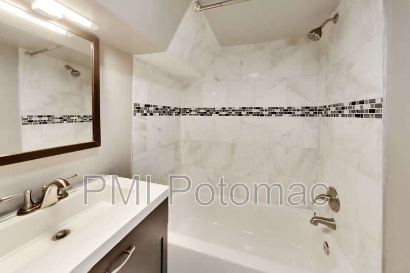 Washington Condo: 1952 Calvert Street Northwest