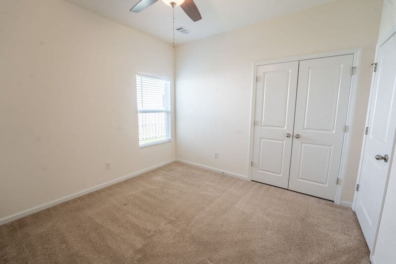 Richmond Hill House: 66 Rimmon Ct
