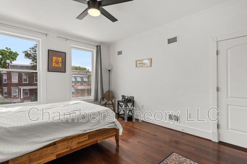 Washington House: 3532 Warder St NW