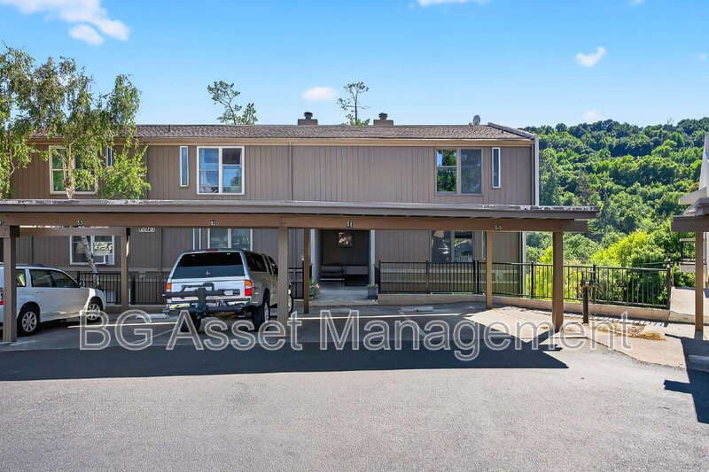 Moraga Condo: 2079 Ascot Drive
