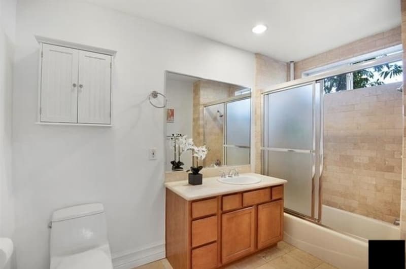 Los Angeles Condo: 850 North Hudson Avenue - 205