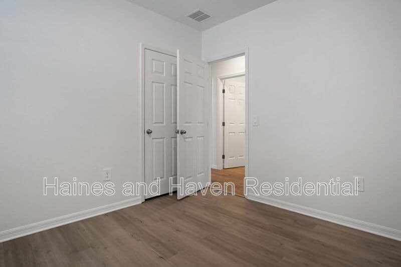 Haines City House: 1378 Current Pl