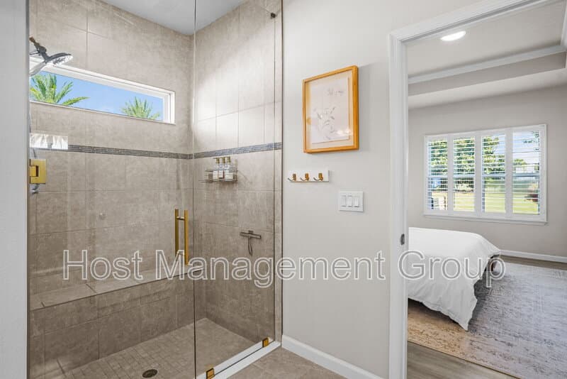 Minneola House: 3234 Hill Point St