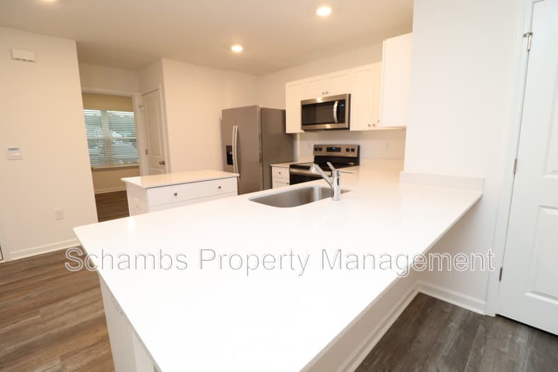 Raleigh Townhome: 5810 Brambleberry Way