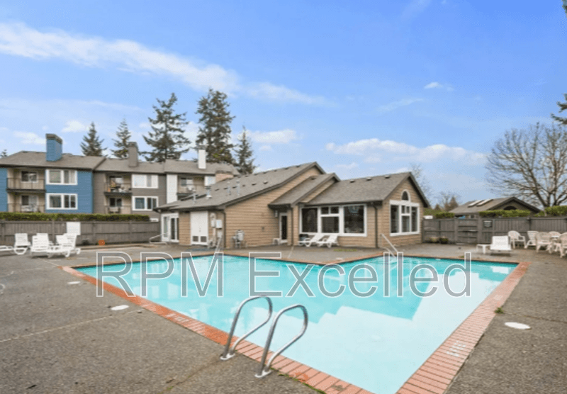Kent Condo: 26339 116th Ave SE