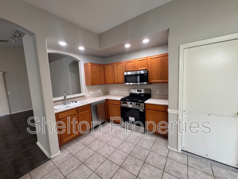 Goodyear House: 16105 W Hadley St