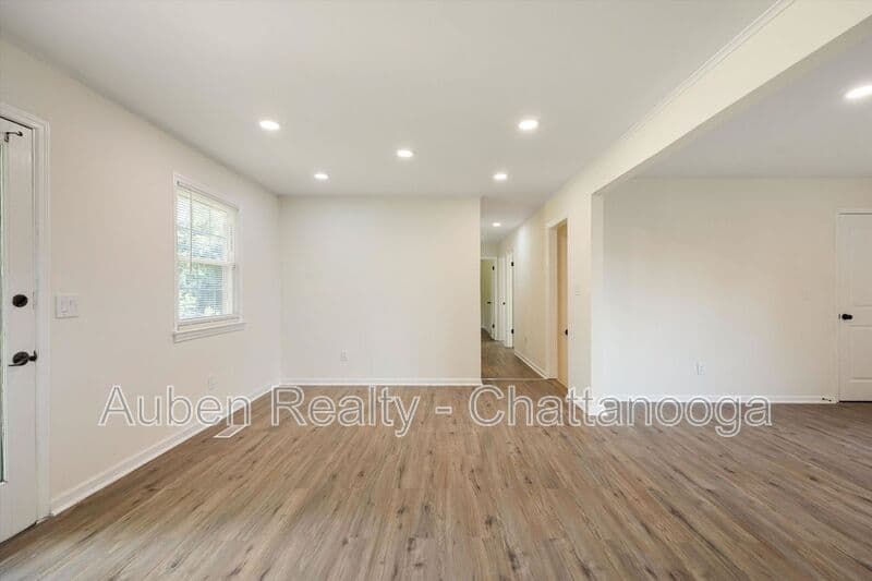 Ooltewah House: 4015 Shady Oak Drive