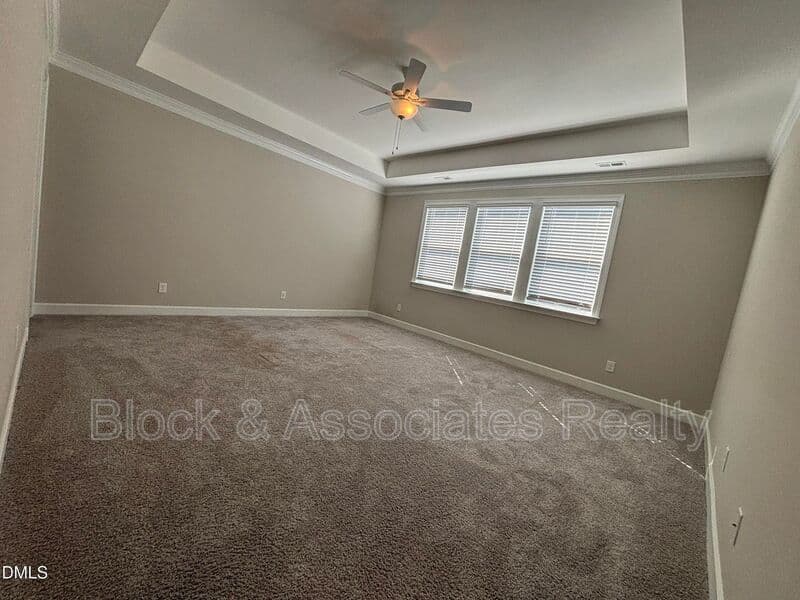 Wake Forest House: 2020 Edens Ridge