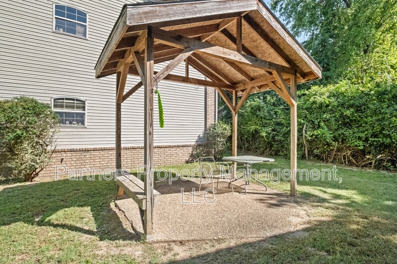 Fayetteville Condo: 1621 North Leverett Avenue - 6