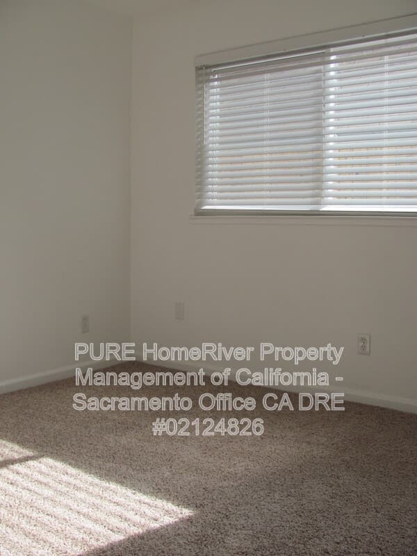Citrus Heights House: 8649 Imran Woods Circle