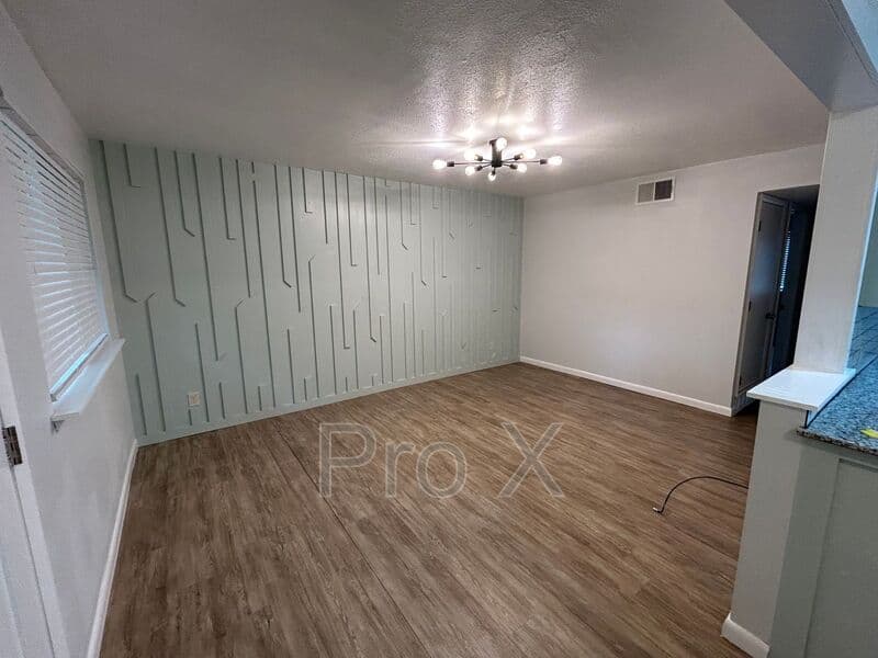 Fayetteville Condo: 210 S Hill Ave