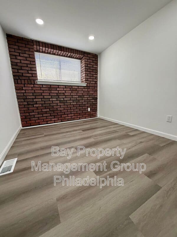 Philadelphia House: 1414 N 11th St