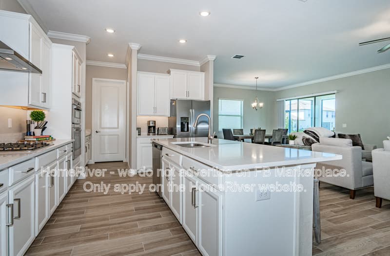 Wimauma House: 5326 Kelper Hook Ct