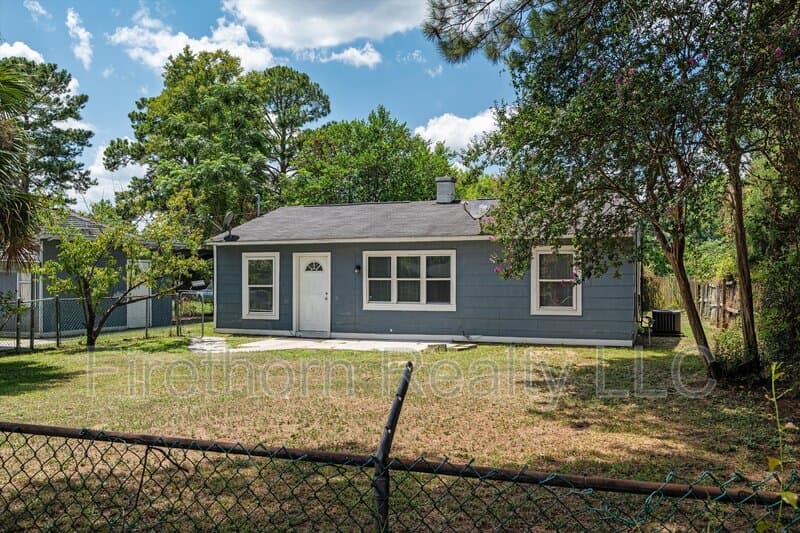Augusta House: 2528 Luz Drive