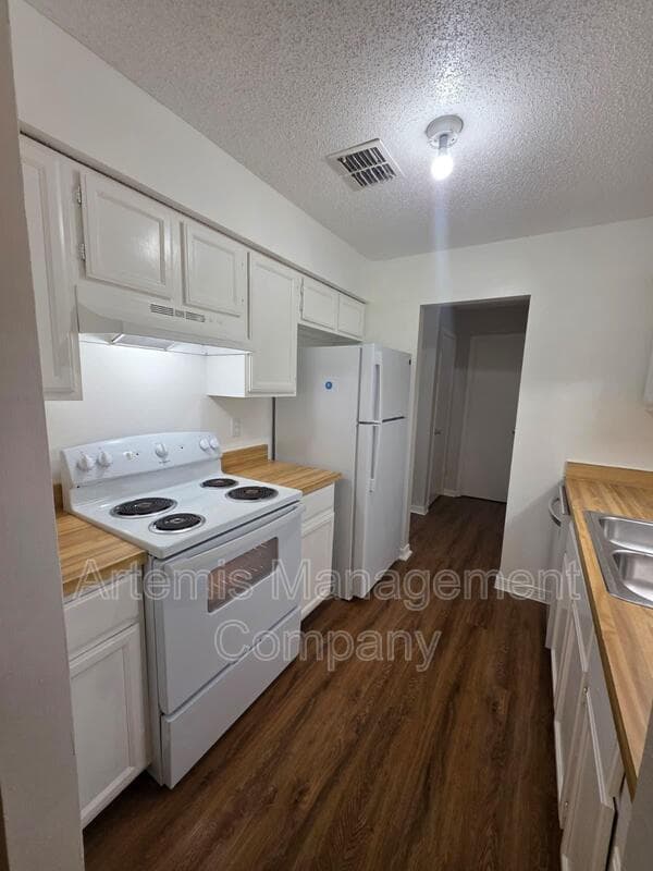 Orange Park Condo: 460 Crabapple Court - C